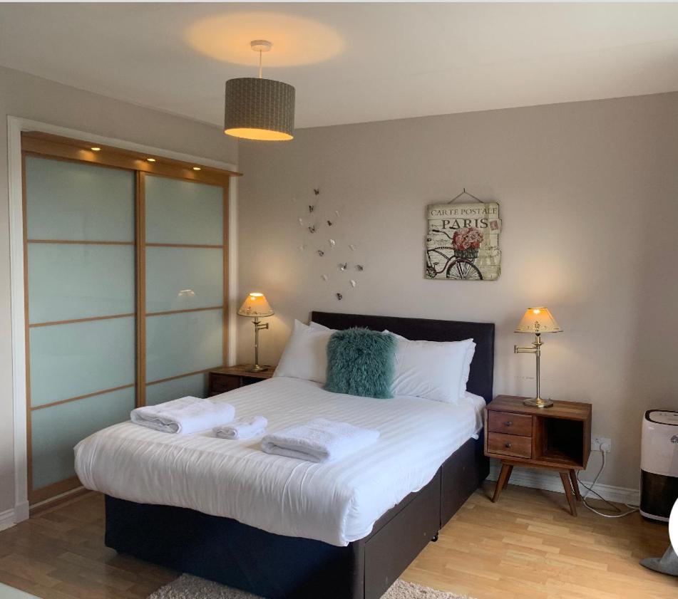 5 Bedroom Central Penthouse Apartment 爱丁堡 外观 照片