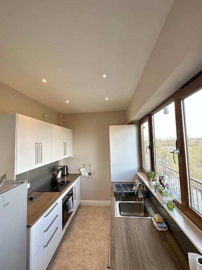 5 Bedroom Central Penthouse Apartment 爱丁堡 外观 照片