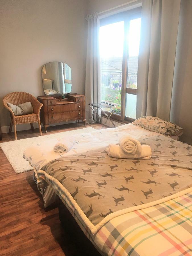 5 Bedroom Central Penthouse Apartment 爱丁堡 外观 照片